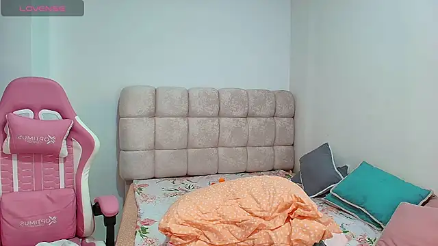 julieta_rose19 - Julieta_Rose19's free webcam - UK Sex Cams