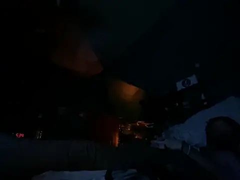 charactrzero - Charactrzero's free webcam - UK Sex Cams