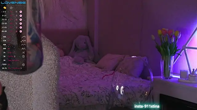 break-me-shake-me - Break-me-Shake-me's free webcam - UK Sex Cams