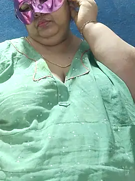 tamilthanushri (F milf) - Ass flash