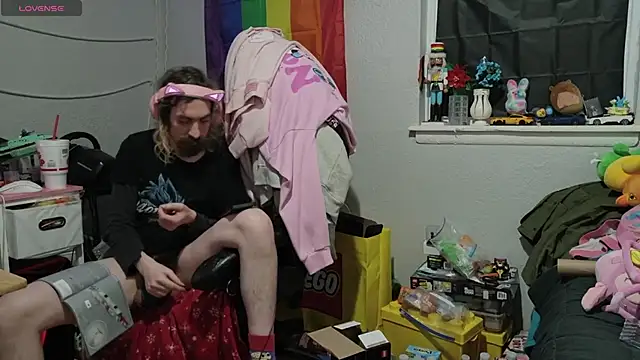 tallnerdyguy live sex cam