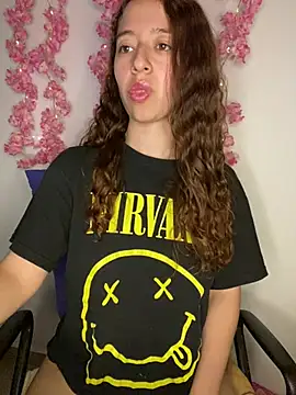 Webcam Model (-rosi)  is live.Free join now!