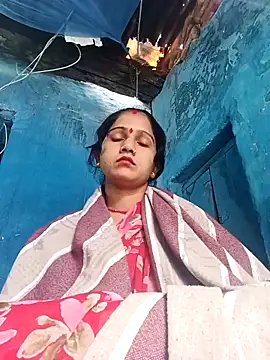 Webcam Model (Jooli_xx)  is live.Free join now!