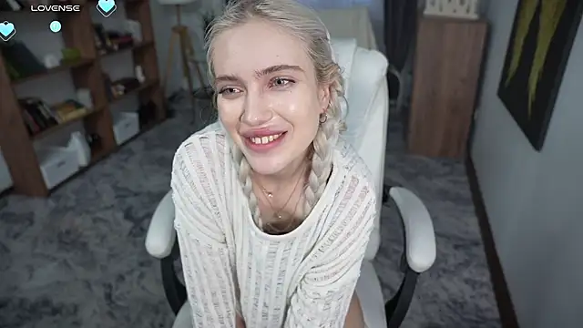 kristalcrowner - KristalCrowner's free webcam - UK Sex Cams