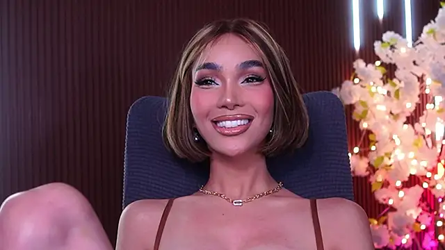 xxforyoureyesonlyxx webcam