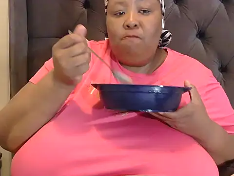 nancy111 - Nancy111's free webcam - UK Sex Cams