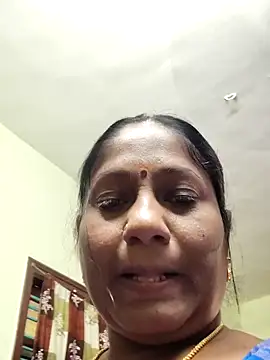 yamini1431 live sex cam