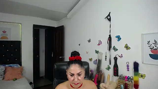 mature_bigboobs10 - Mature_bigboobs10's free webcam - UK Sex Cams