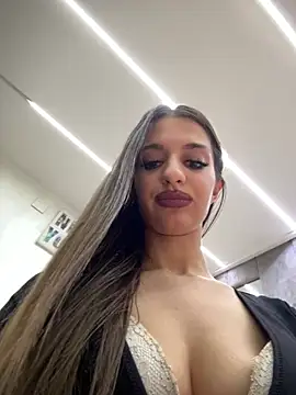 anyssia - Anyssia's free webcam - UK Sex Cams