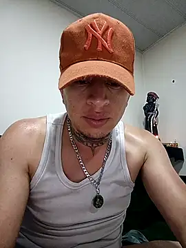 valentino_dominussex - Valentino_dominusSex's free webcam - UK Sex Cams