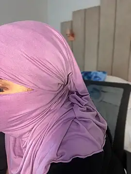 Webcam Model (rashaaa_)  is live.Free join now!