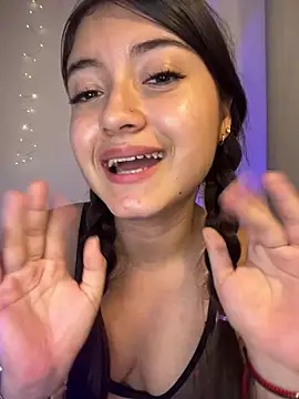 Miss____lissa from StripChat is Freechat