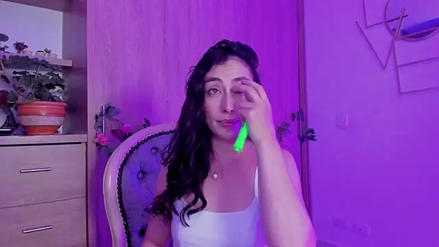 amatiista - Amatiista's free webcam - UK Sex Cams