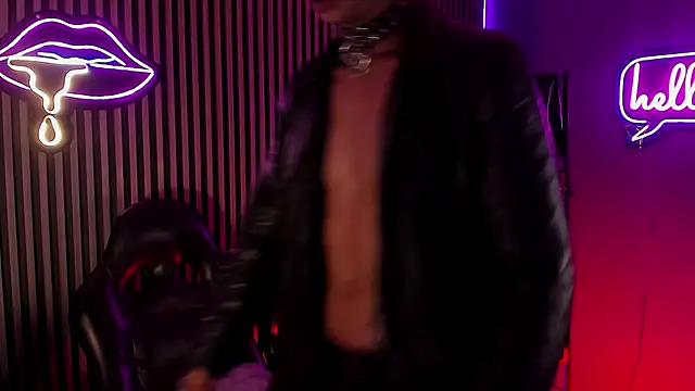 maximoking26 - Maximoking26's free webcam - UK Sex Cams