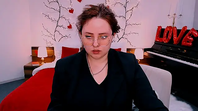 hennessy_bunny - Hennessy_bunny's free webcam - UK Sex Cams