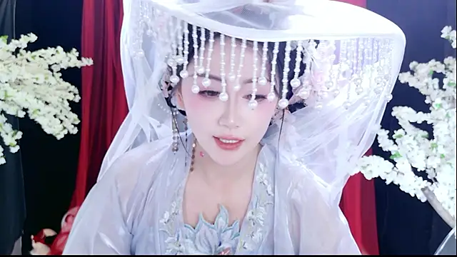 美女Banana-Milk69在线直播