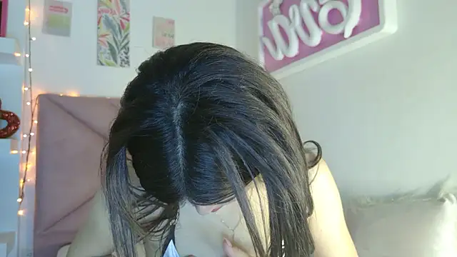 eva_sin18 live sex cam