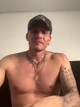 thesubmissiveandmyking - Thesubmissiveandmyking's free webcam - UK Sex Cams