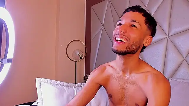 Thiagoferreti's live cam