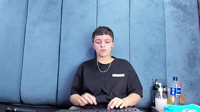 megan_thompson_ (F teen) - dildo in my pussy 😏