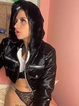 lauraaa_pink18 (F teen) - GET NAKED 🔥👙❌