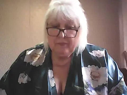 alexia64231 - Alexia64231's free webcam - UK Sex Cams