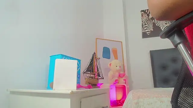 barbaragil1 - BarbaraGil1's free webcam - UK Sex Cams