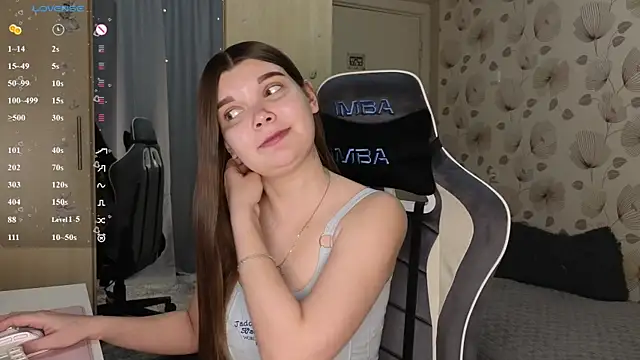 _cute_ice (F young) - squeeze tit in bra 5 min