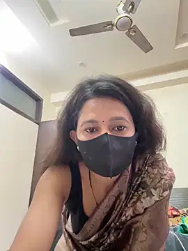 Webcam Model (raavigirl)  is live.Free join now!