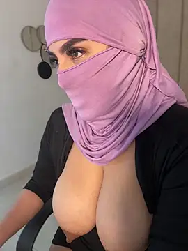 Webcam Model (rashaaa_)  is live.Free join now!