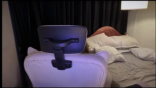 _XXXKittyTingles webcam