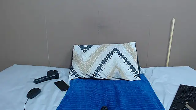 tallatoya2026 - Tallatoya2026's free webcam - UK Sex Cams