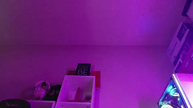 smokydee (F young) - Spread ass + slide down dress