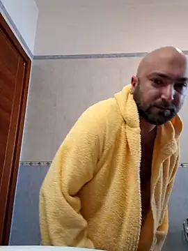 cetriolino (Ask my age) - #bisexuals #cam2cam #cheap-privates #daddies #ejaculation #flashing #foot-fetish #hd #italian #latin #masturbation #medium #mobile #shower