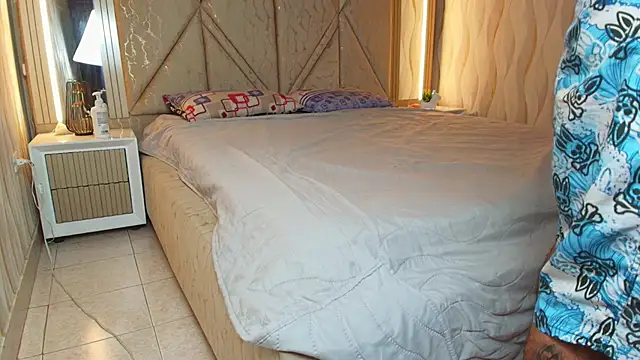 michael_boyss (Ask my age) - make me happy 💦🍆