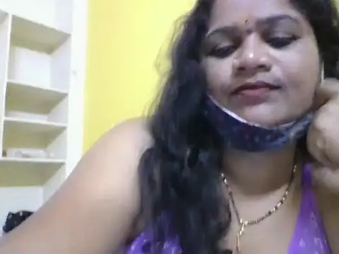 anu-reddyy (F milf) - Ass spank 5 times