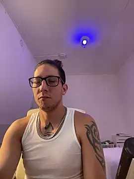 titannoir - TitanNoir's free webcam - UK Sex Cams