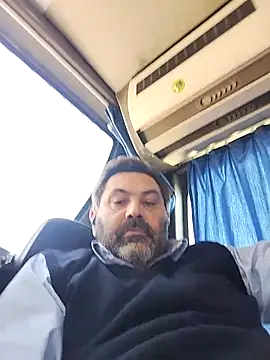 necroforo (M mature) - Doccia e gioco con dildo a casa