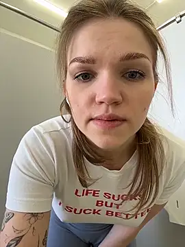 streetsquirt (Ask my age) - Let a librarian touch me hard