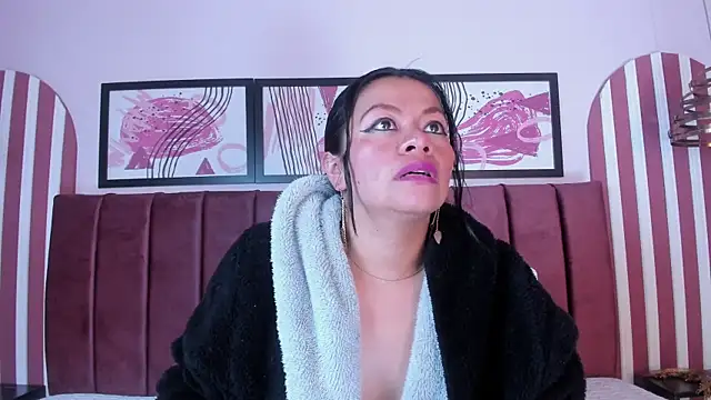 saray_becker_ - Saray_Becker_'s free webcam - UK Sex Cams