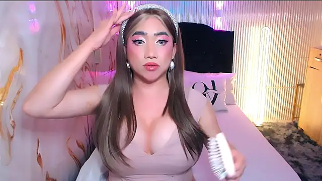 SelfsuckmyBigBanna webcam