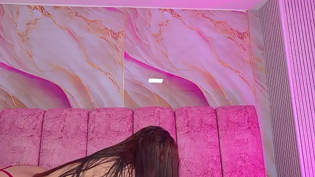 emmacurvy - Emmacurvy's free webcam - UK Sex Cams