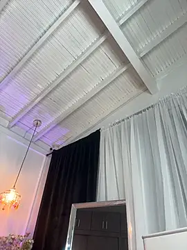 NaughtyNinnaXXX webcam