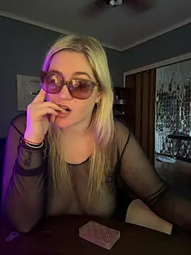 granlady7 - Granlady7's free webcam - UK Sex Cams