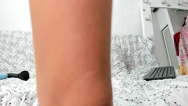 skinnyandcute - Skinnyandcute's free webcam - UK Sex Cams