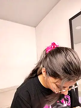 Webcam Model (harper_ks)  is live.Free join now!