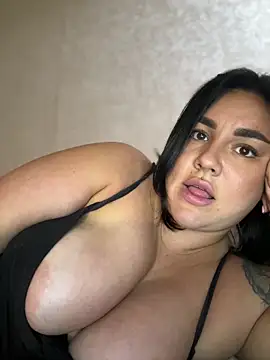 SwittieKendra live sex cam