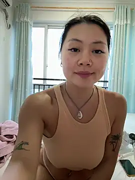 美女ruanruan05在线直播