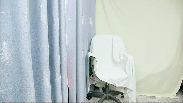 baomi (F milf) - 全裸3分钟甩奶国王控制5分钟naked dump titsking 3 minu