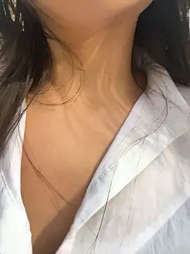 美女kara-tt在线直播